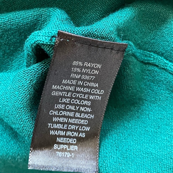 10/$25 Worthington// green bell sleeve too, size MT - Picture 3 of 4